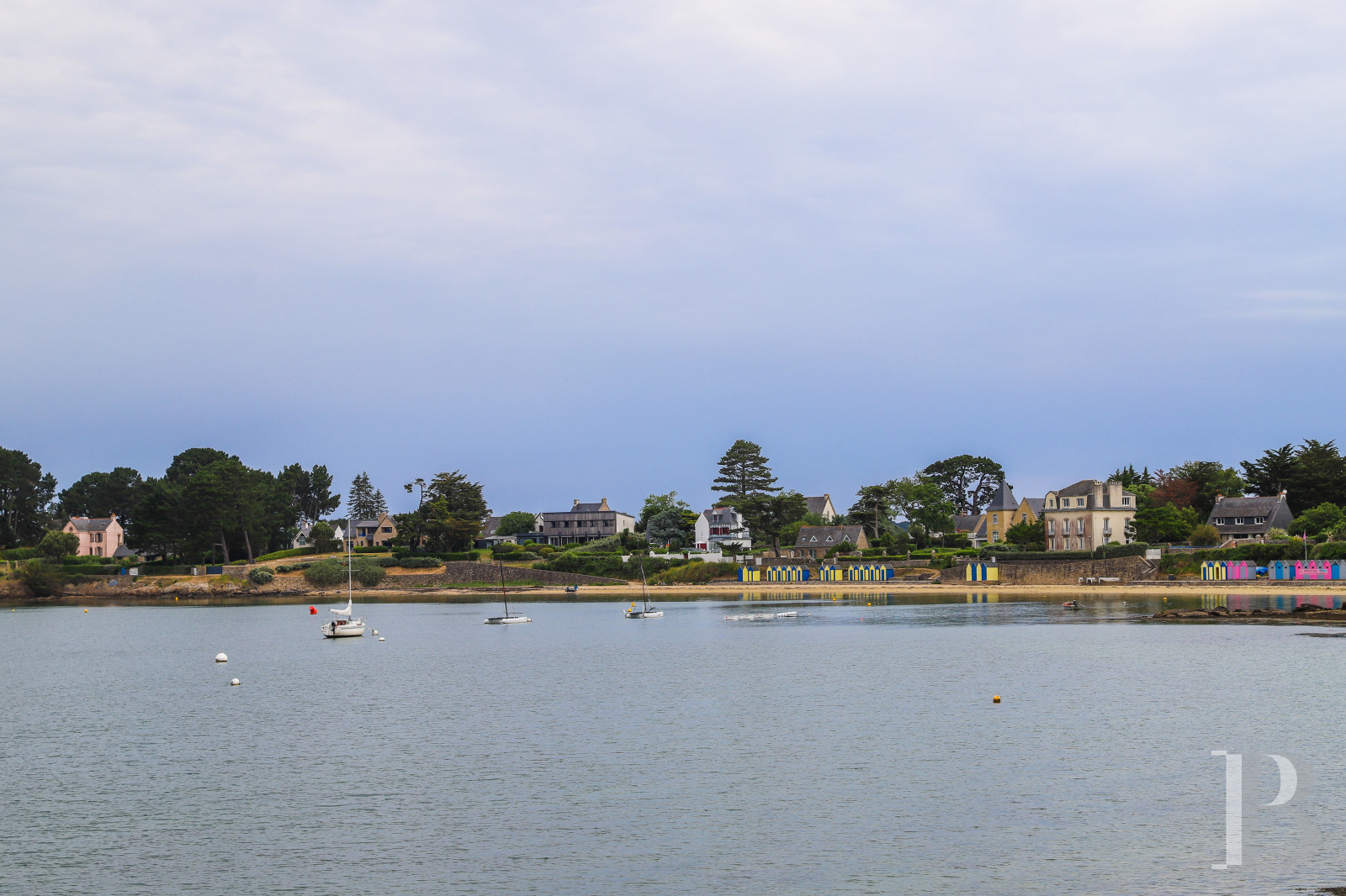 Sur l’Île-aux-Moines, dans le golfe du Morbihan, une maison de famille les pieds dans l’eau - photo  n°37